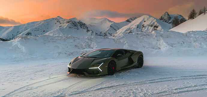 Lamborghini Revuelto Exterior